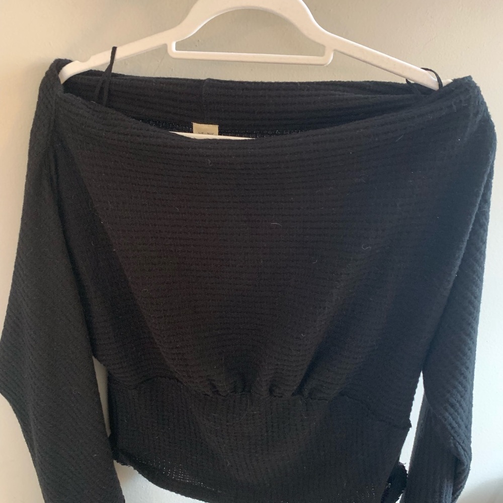 Free People Off Shoulder Sweater L BLK